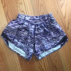 Lululemon Hotty Hot Shorts 2.5